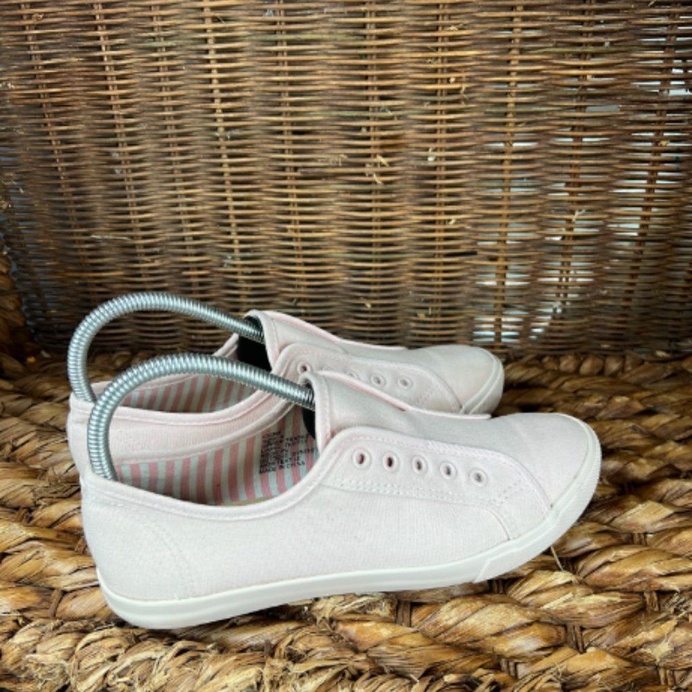 Crown & Ivy Sz 8 Women's Pink Ciera Laceless‎ Canvas Sneaker